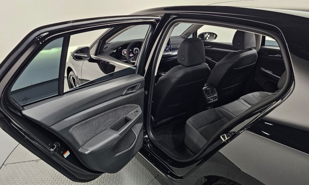 Volkswagen Golf 2.0 TDI Prestige, 2025