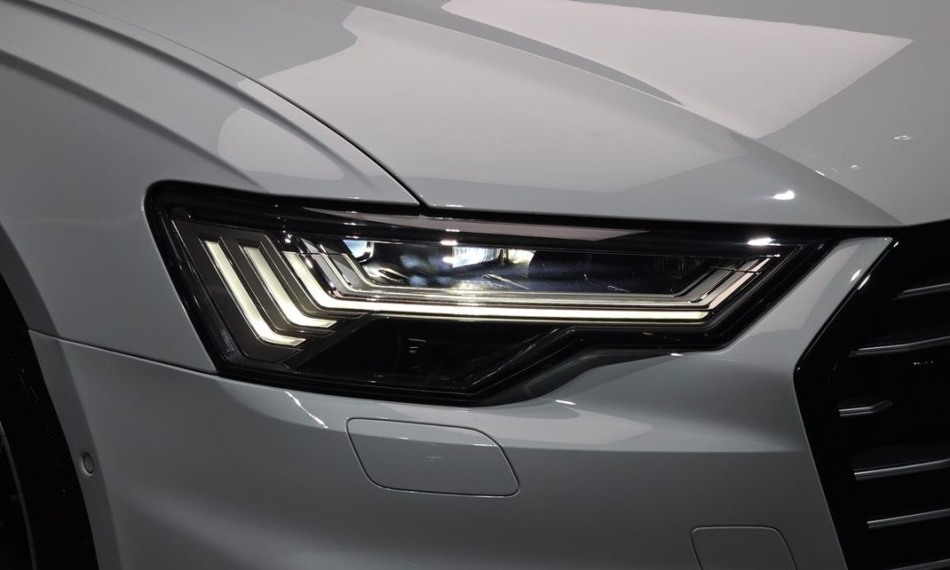 Audi A6 45 TFSI Premium, 2023
