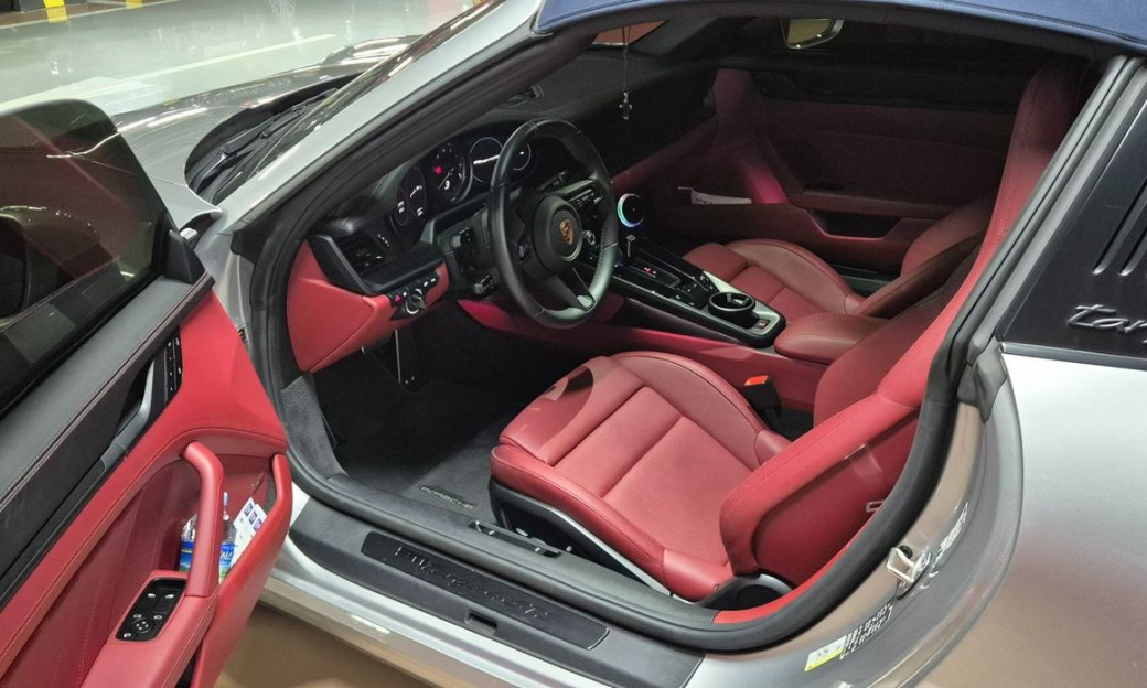 Porsche 911 Targa 4 GTS, 2024