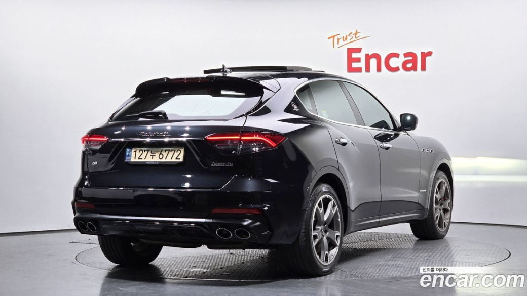 Maserati Levante 3.0 AWD Modena, 2021