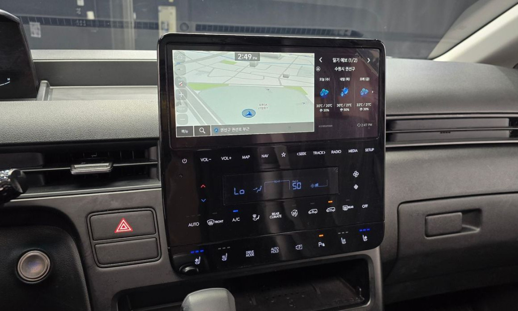 Hyundai Staria Tourer 11-Seater, 2025