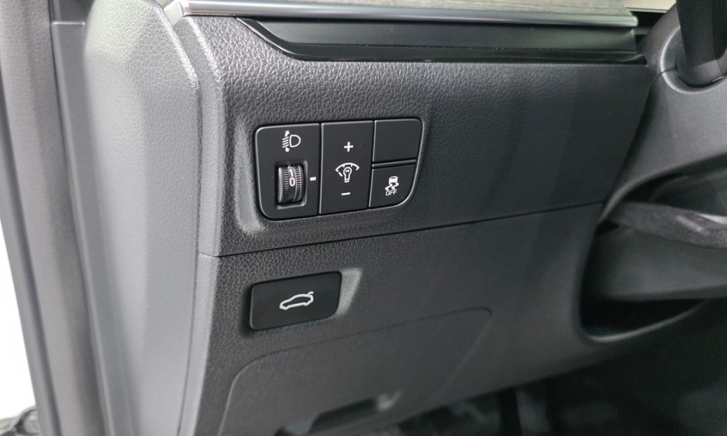 Kia K5 2.0, 2025