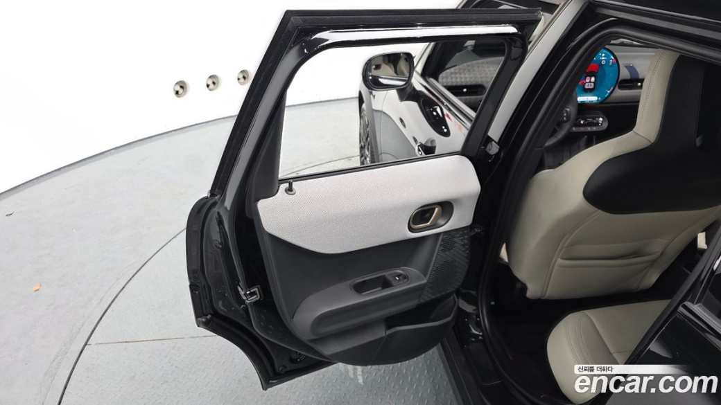 Mini Cooper 5 Door Favoured, 2025