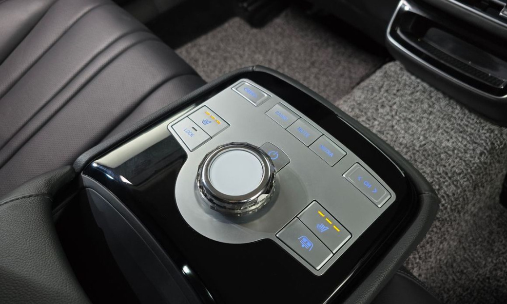 Genesis G80 Gasoline 2.5 Turbo 2WD, 2025