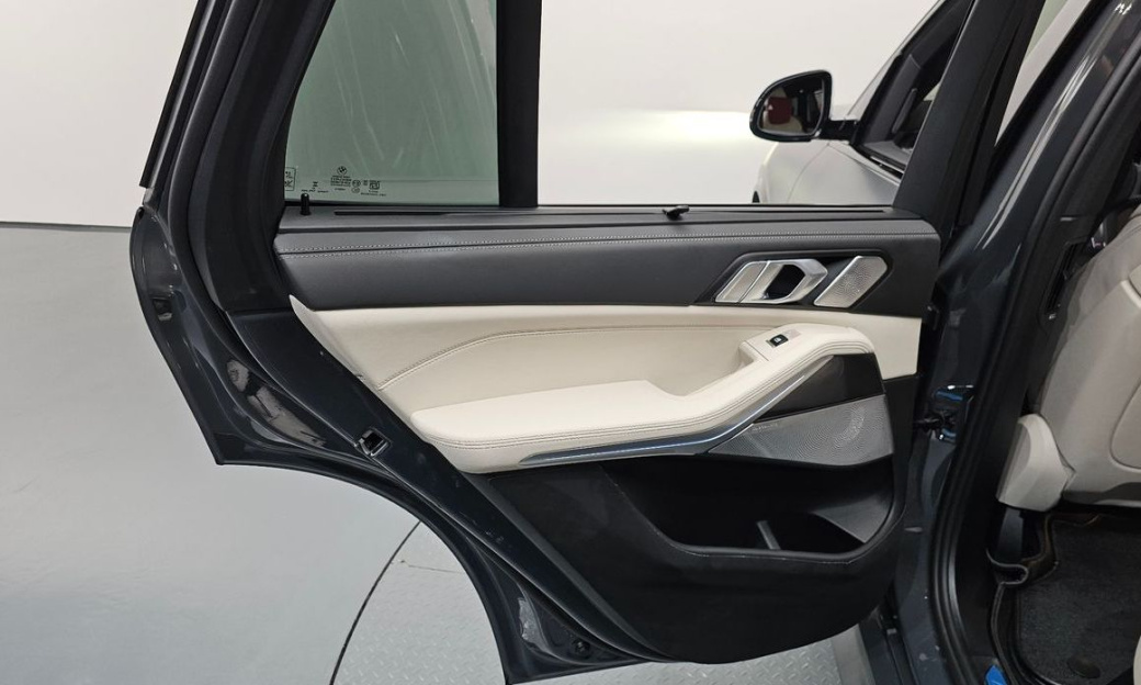 BMW X5 xDrive 40i M Sport, 2025