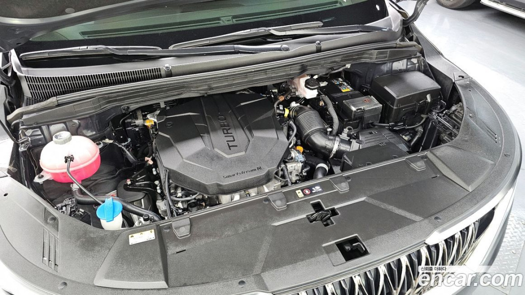 Kia Carnival 9-Seater Signature, 2023
