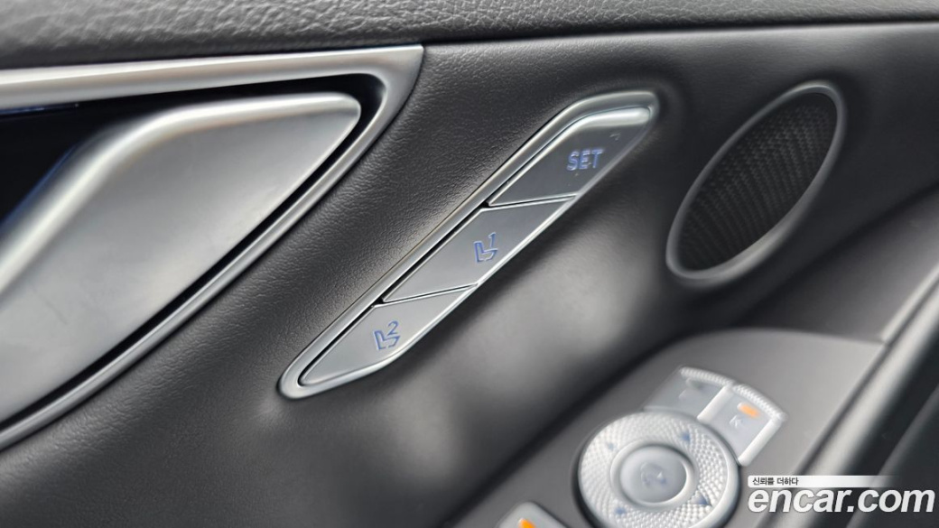 Genesis G80 Gasoline 2.5 Turbo AWD, 2025