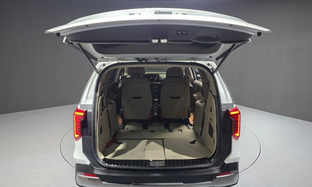 Kia Carnival 7-Seater Noblesse, 2025