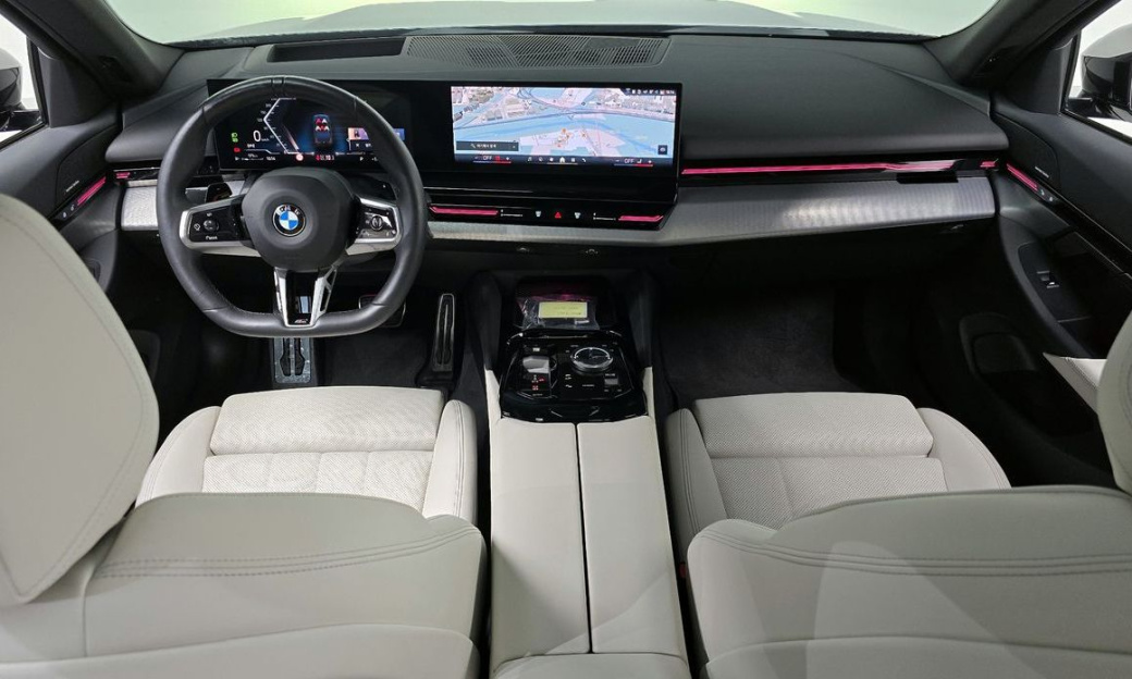 BMW 5-Series 520i M Sport, 2024