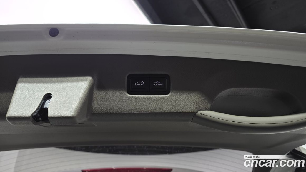 Kia Carnival 9-Seater Noblesse, 2023