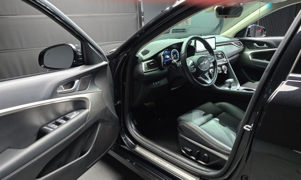 Genesis G70 Gasoline 2.0T 4WD, 2023