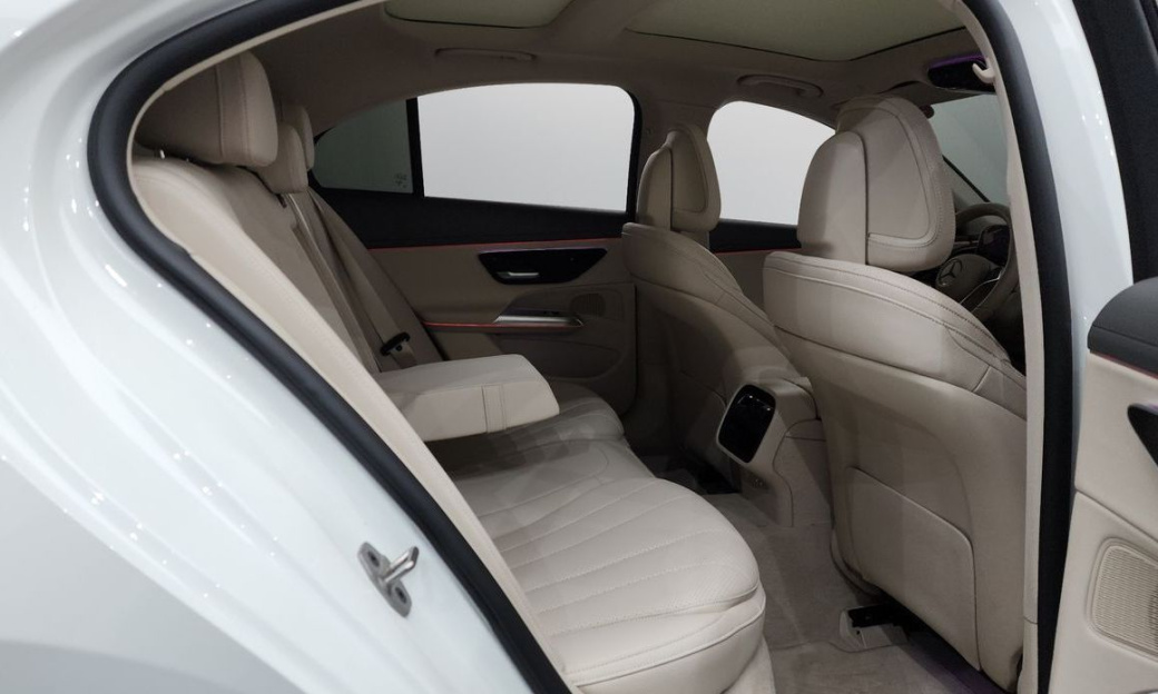 Mercedes-Benz E-Class E220d 4MATIC Exclusive, 2024