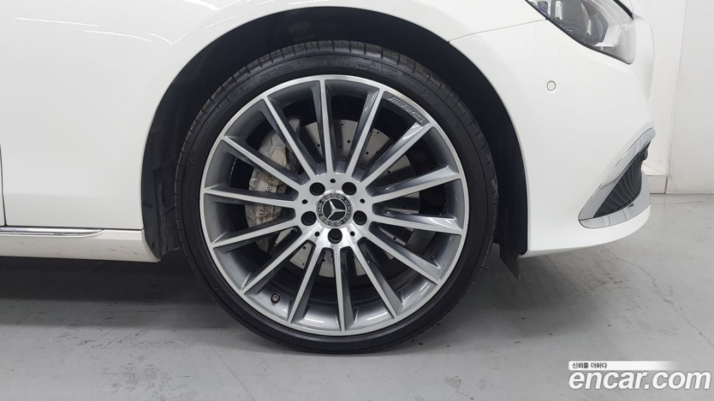 Mercedes-Benz E-Class E450 4MATIC Exclusive, 2023