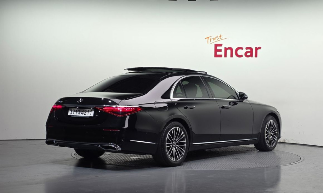 Mercedes-Benz S-Class S350 d, 2022