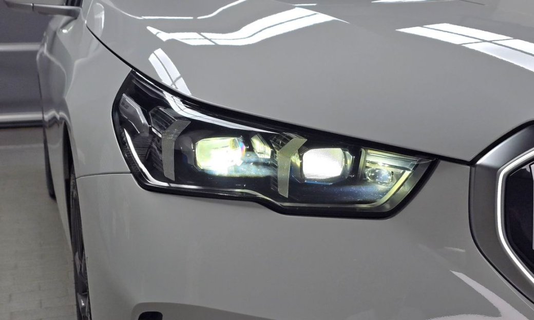 BMW 5-Series 530i xDrive, 2026