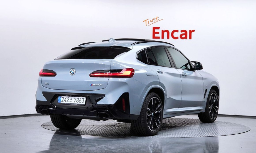 BMW X4 xDrive M40i, 2025