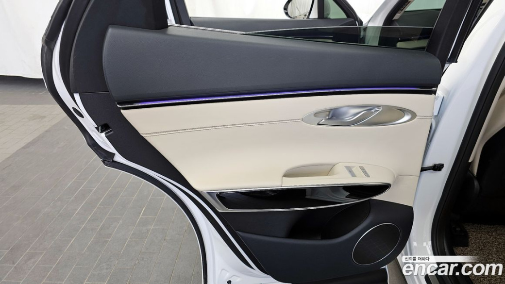 Genesis GV70 2.5T Gasoline 2WD, 2025