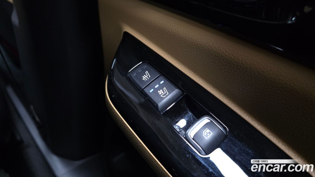 Kia Carnival 9-Seater Signature, 2022