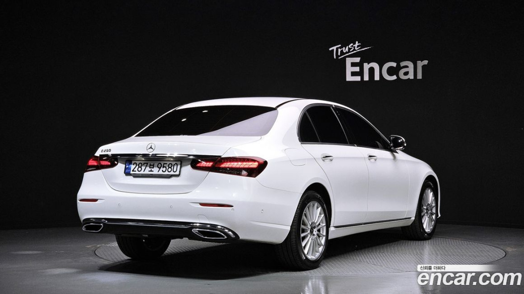 Mercedes-Benz E-Class E250 Exclusive, 2023