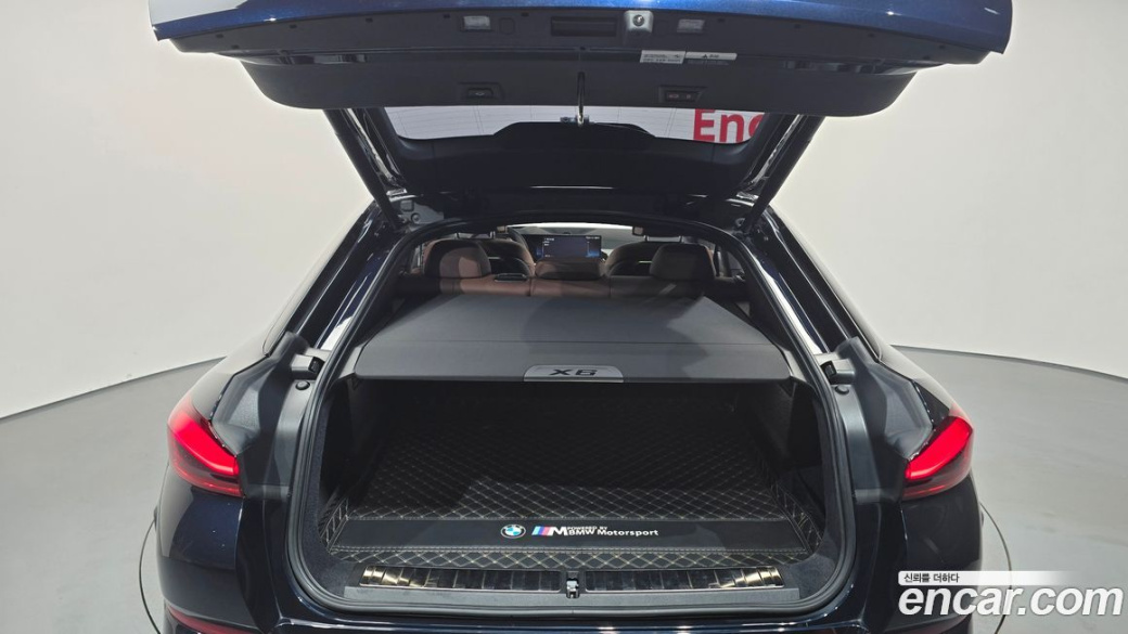 BMW X6 xDrive40i M Sport, 2024