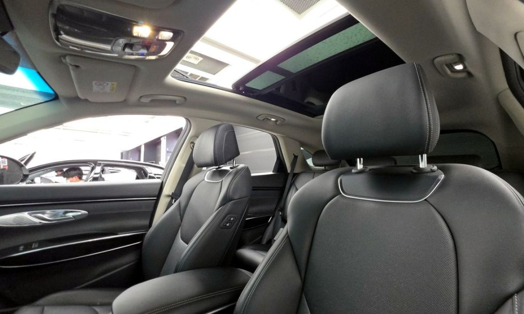 Genesis GV70 2.5T Gasoline AWD, 2022