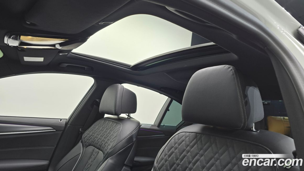 BMW 5-Series 523d xDrive M Sport, 2023