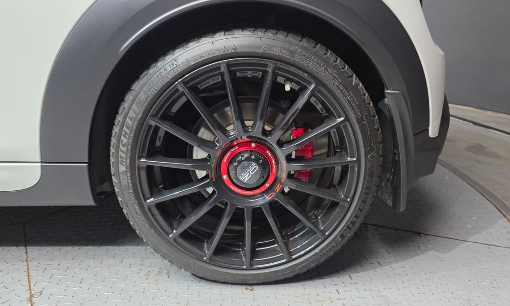 Mini Cooper Convertible JCW, 2024