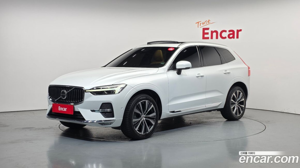 Volvo XC60 B6 Inscirtion, 2022