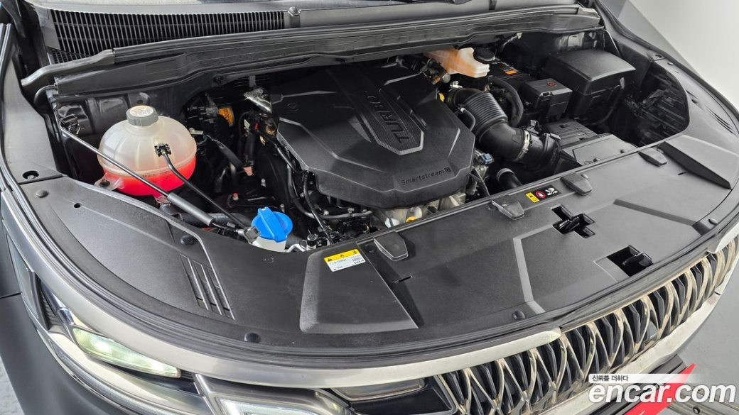 Kia Carnival 7-Seater Signature, 2023