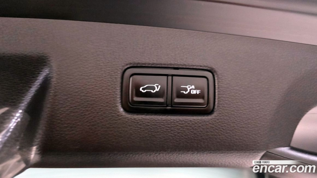 Kia Carnival 9-Seater Signature, 2023
