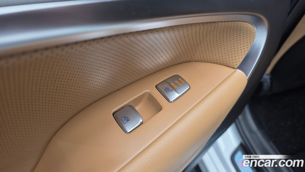 Genesis G70 Gasoline 2.5T 2WD, 2025