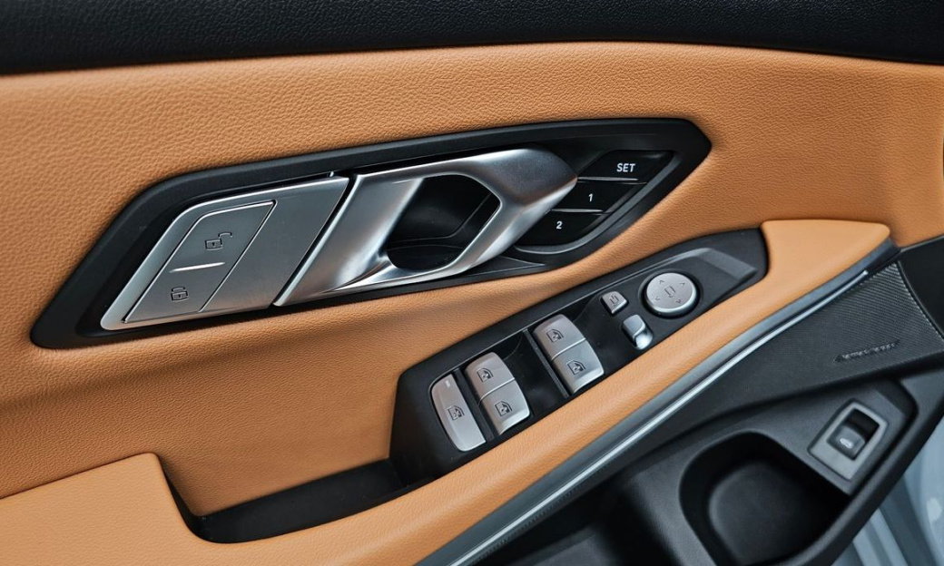 BMW 3-Series 320i M Sport, 2024