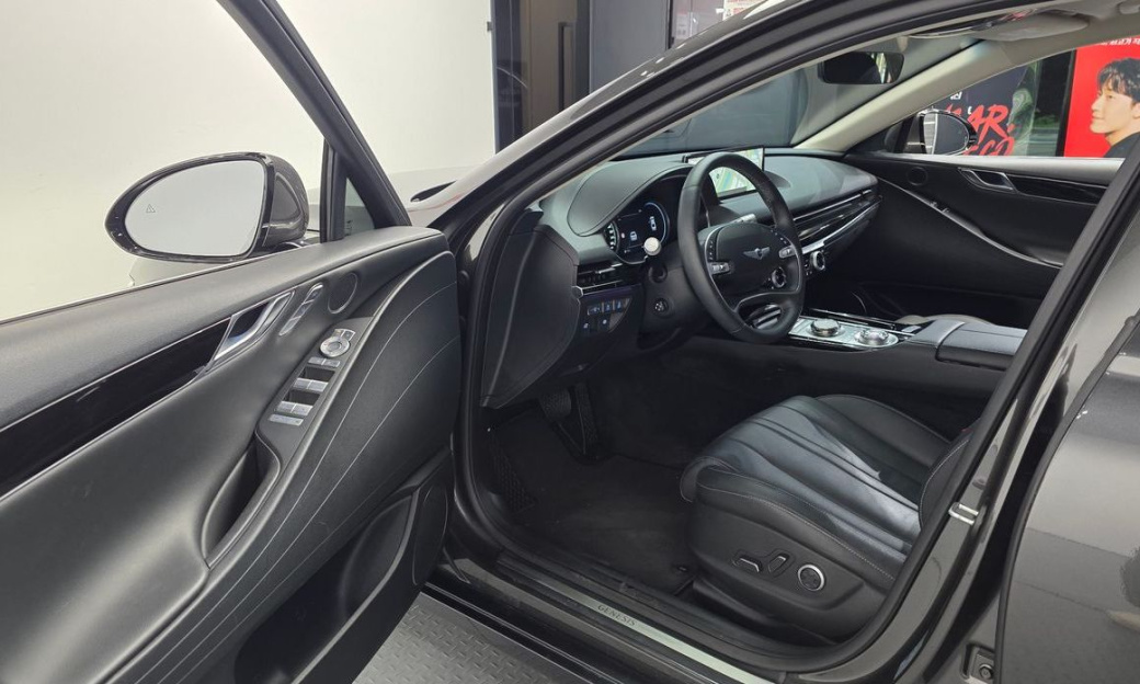 Genesis G80 Gasoline 2.5 Turbo 2WD, 2023