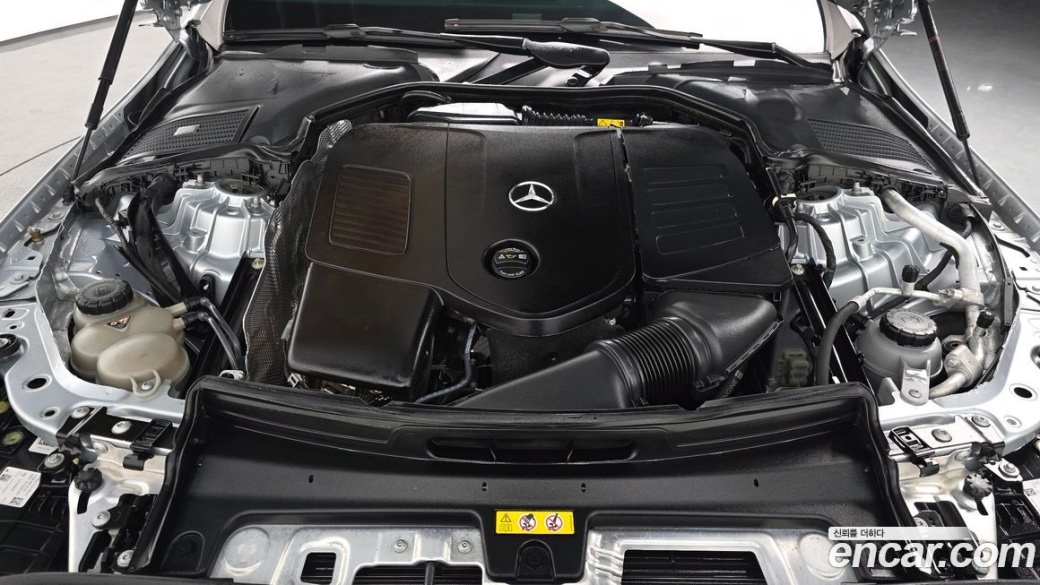 Mercedes-Benz C-Class C200 4MATIC Avantgarde, 2022