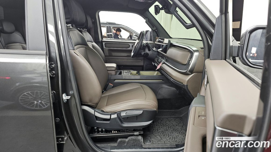 Kia Tasman 2.5T Gasoline 4WD, 2026