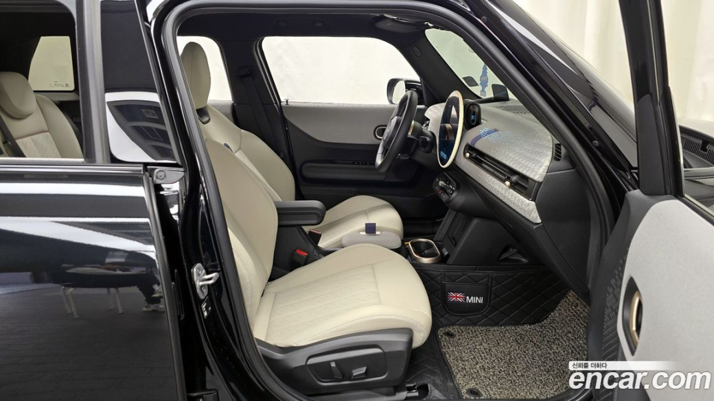 Mini Cooper 5 Door Favoured, 2025
