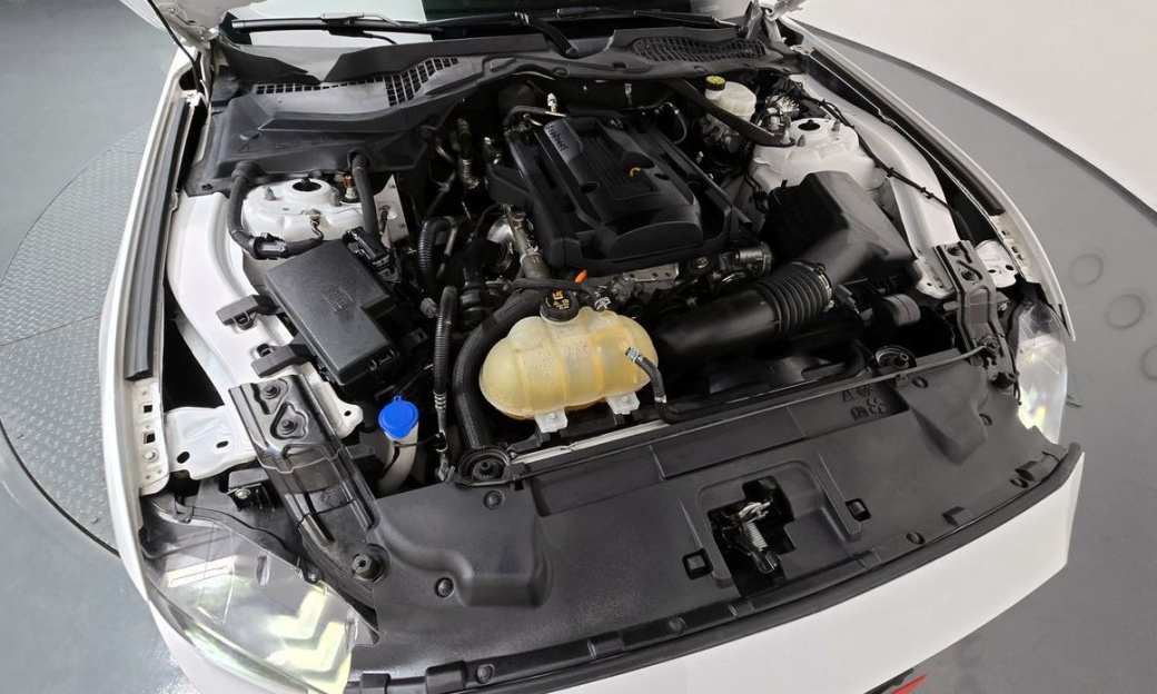 Ford Mustang Convertible, 2021