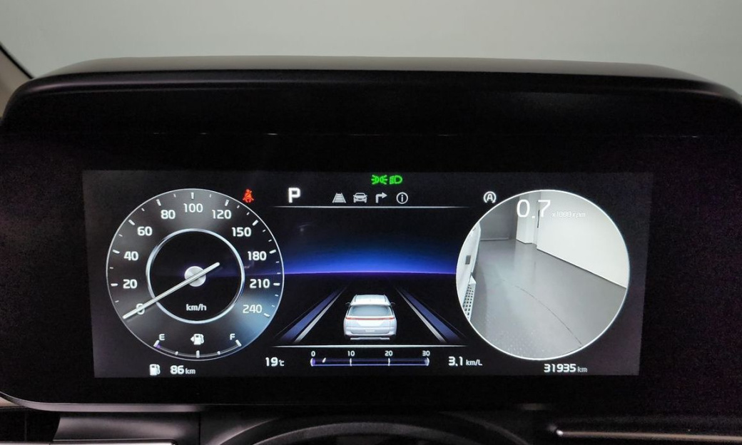 Kia Carnival 9-Seater Hi-Limousine, 2022