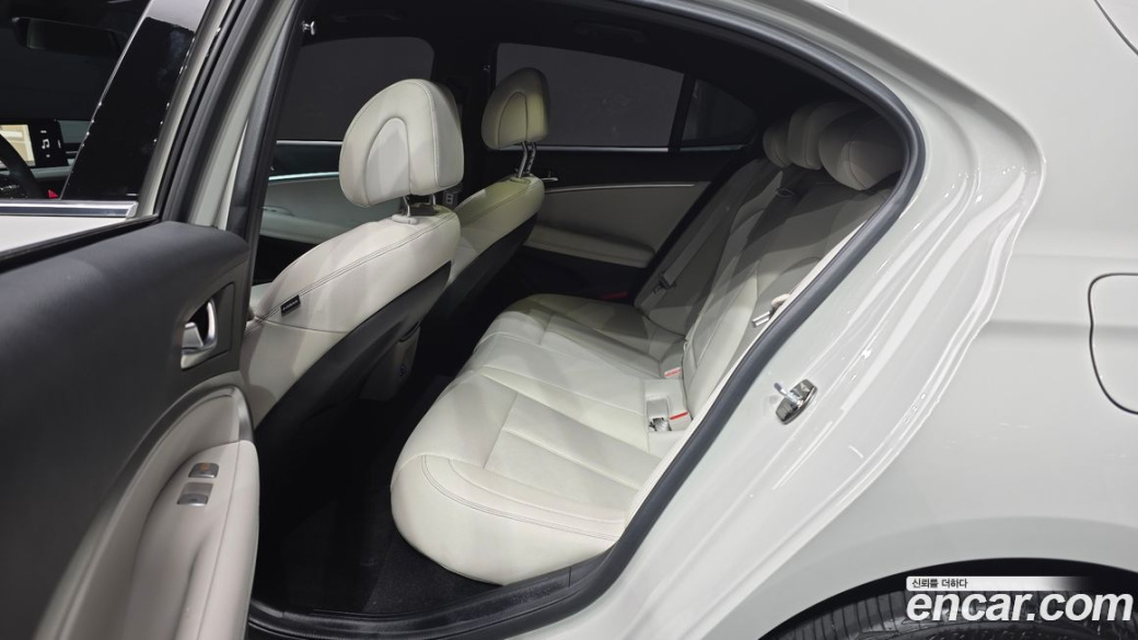 Genesis G70 Gasoline 2.5T 2WD, 2024