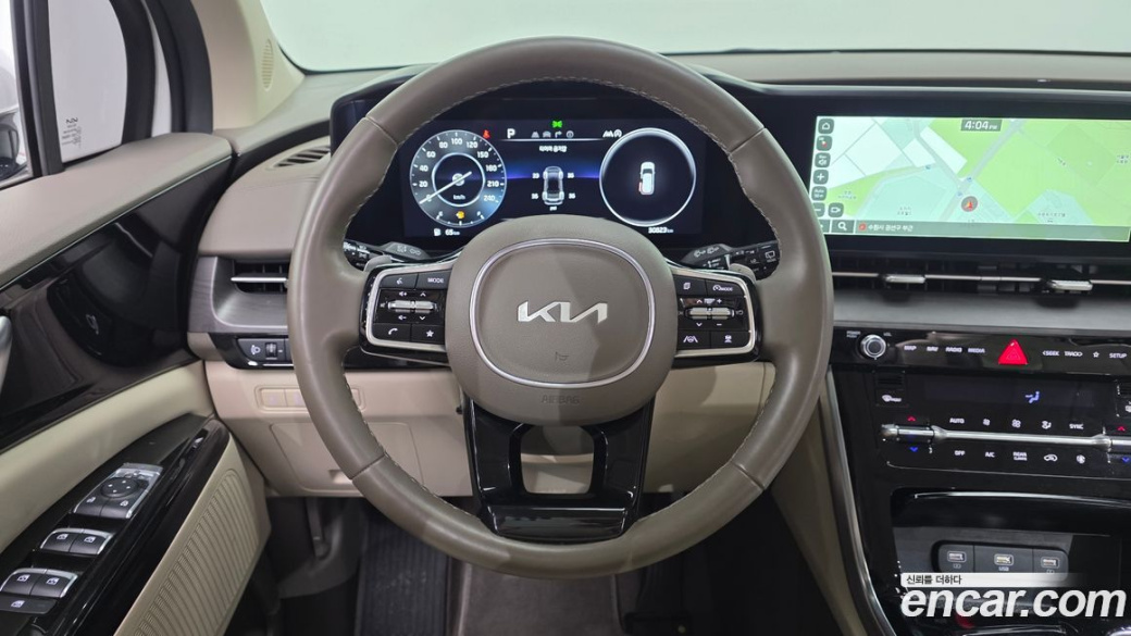Kia Carnival 9-Seater Noblesse, 2023