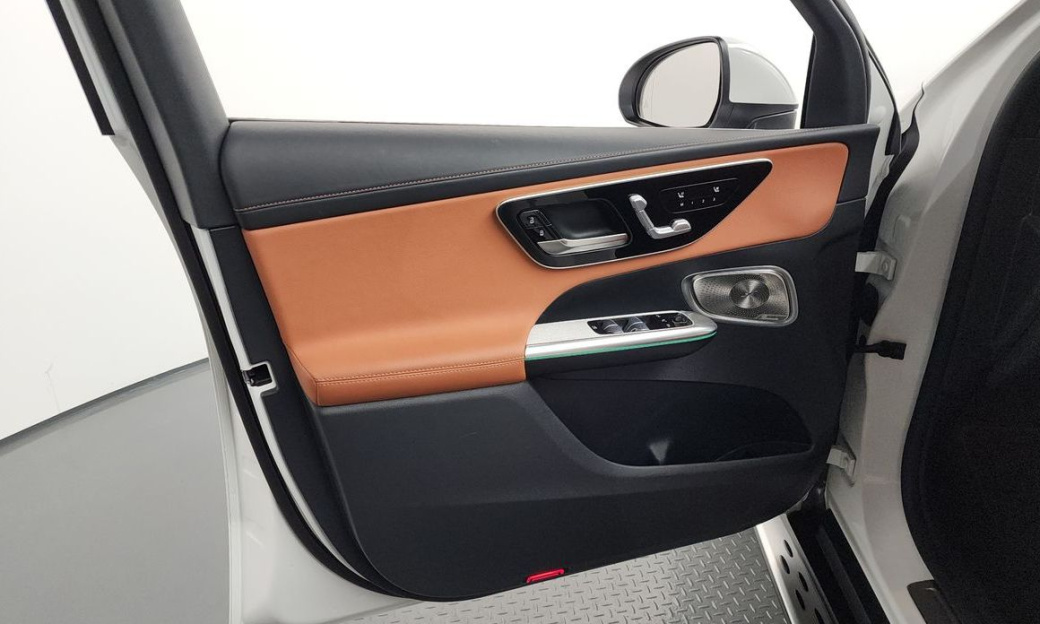 Mercedes-Benz GLC-Class GLC 300 4MATIC Avantgarde, 2025