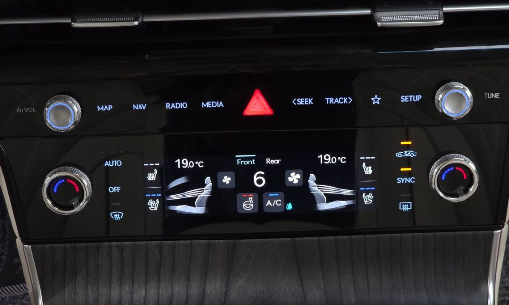 Genesis G80 Gasoline 2.5 Turbo AWD, 2025