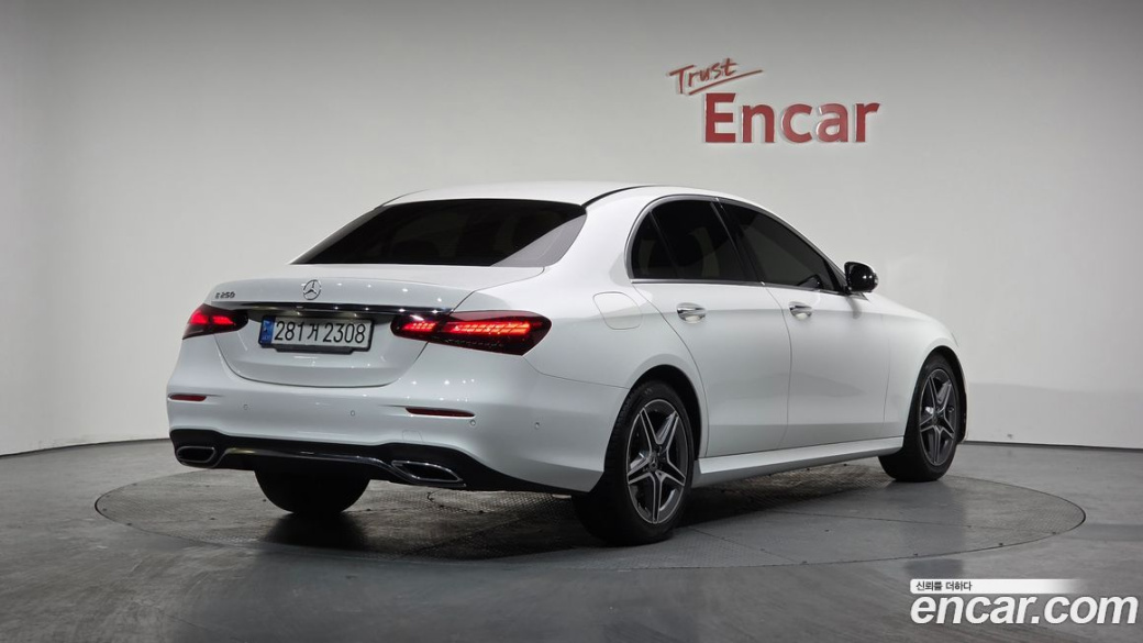 Mercedes-Benz E-Class E250 AMG Line, 2023