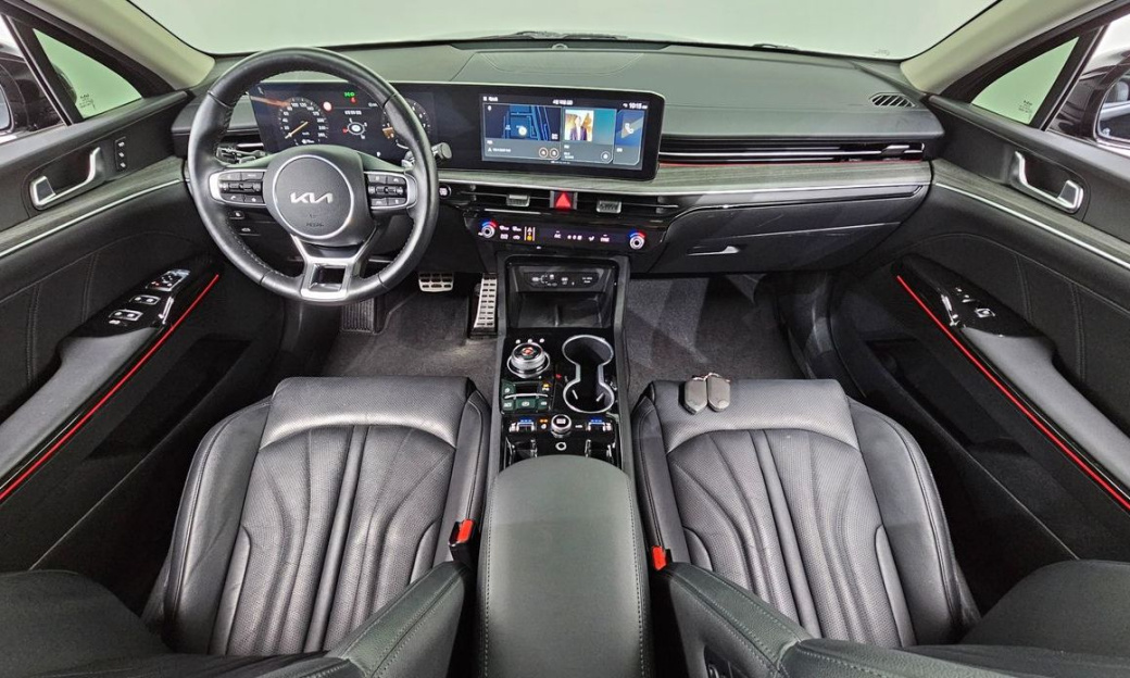 Kia K5 2.0, 2024