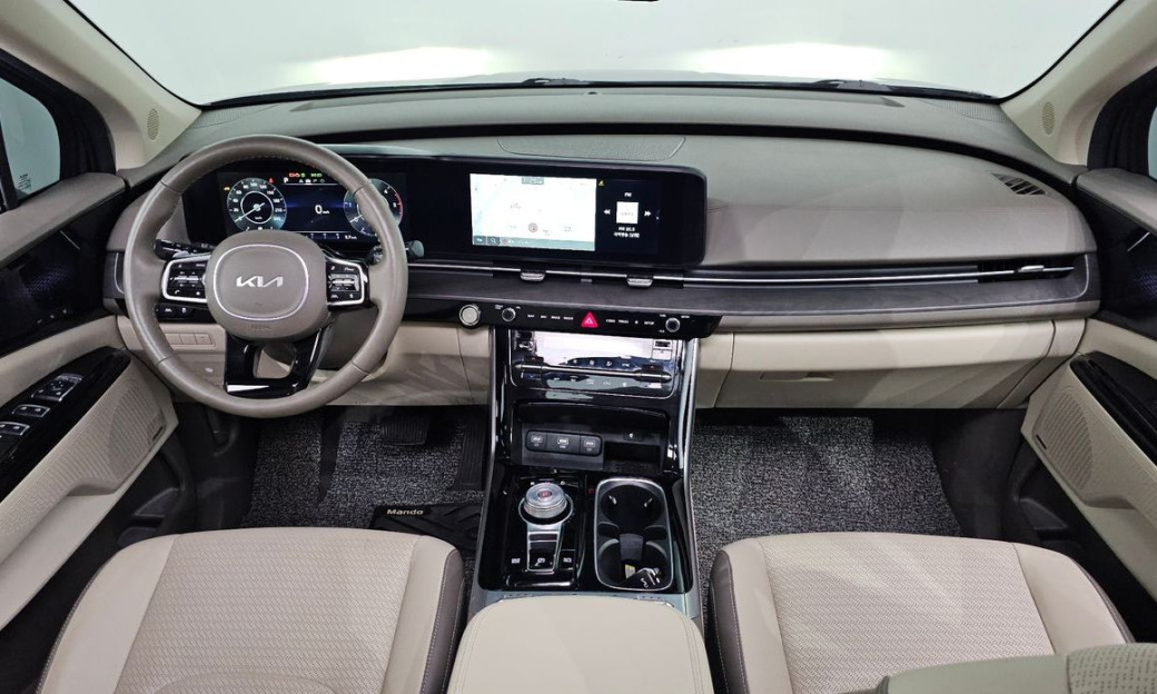 Kia Carnival 9-Seater Signature, 2023