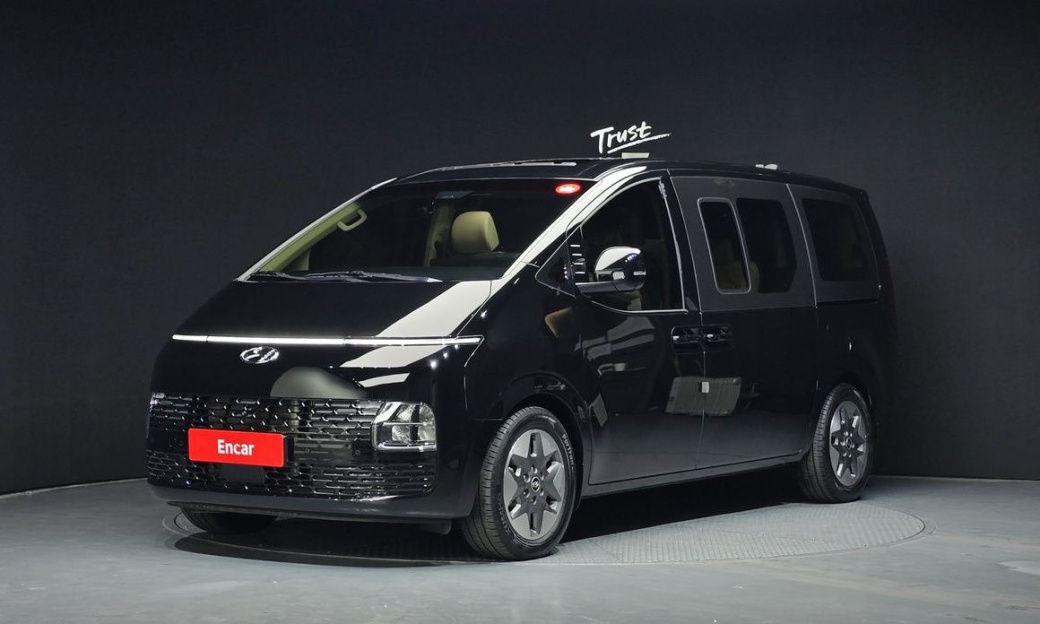 Hyundai Staria Tourer 9-Seater, 2023