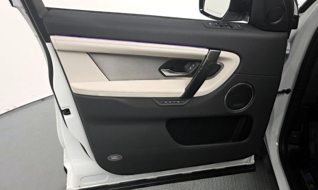 Land Rover Discovery Sport P250 Dynamic SE, 2025
