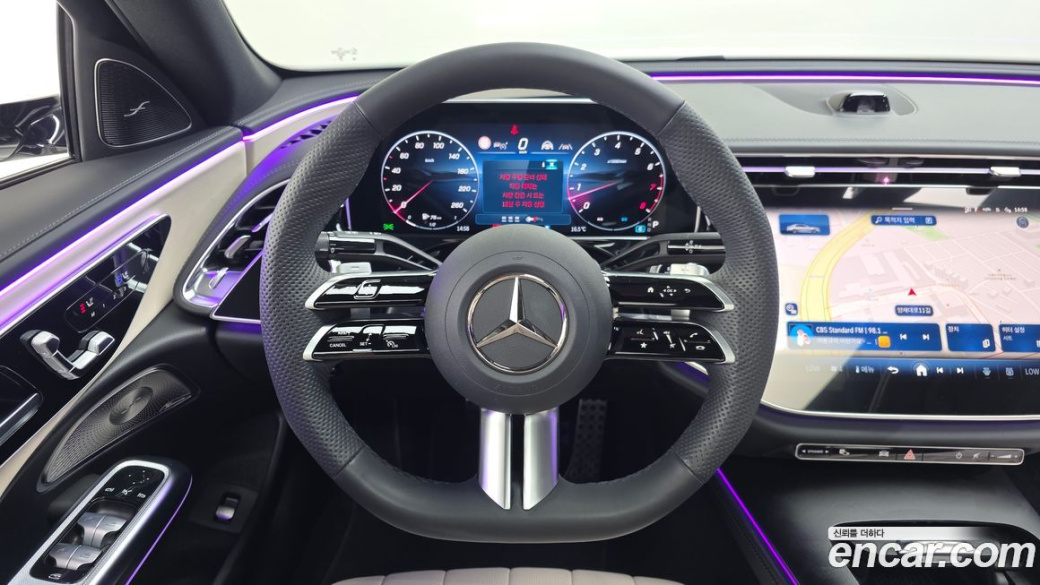 Mercedes-Benz E-Class E300 4MATIC AMG Line, 2025