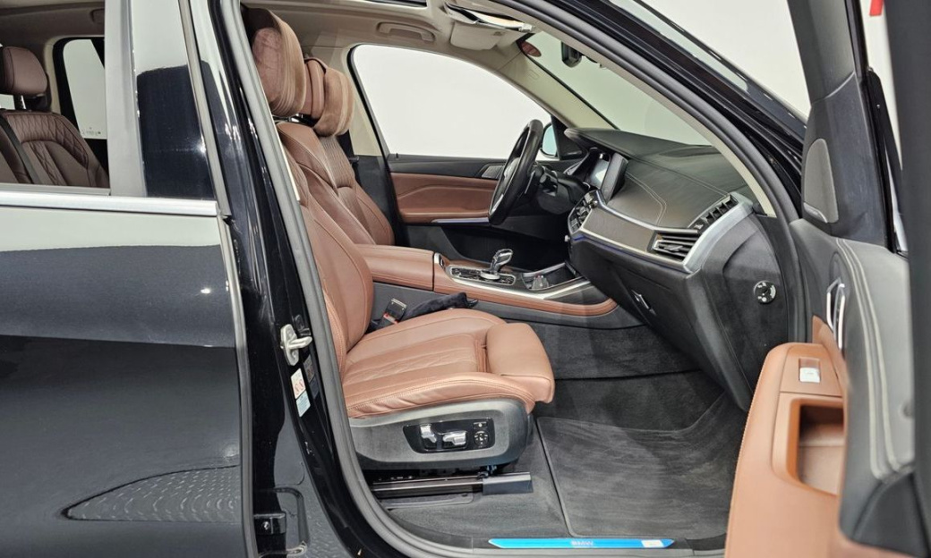 BMW X7 xDrive 40d Design Pure Excellence 7-Seater, 2022