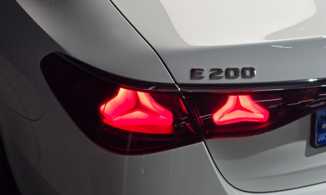 Mercedes-Benz E-Class E200 Avantgarde, 2024